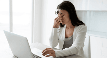 Cover Image for Should You Work Through a Migraine? Here’s Why You Might Want to Rest
